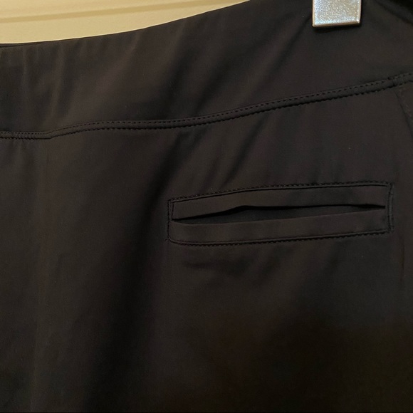 Puma Ladies Solid Knit Black Golf Skirt w/ Built-in Shorts size M - Picture 5 of 9